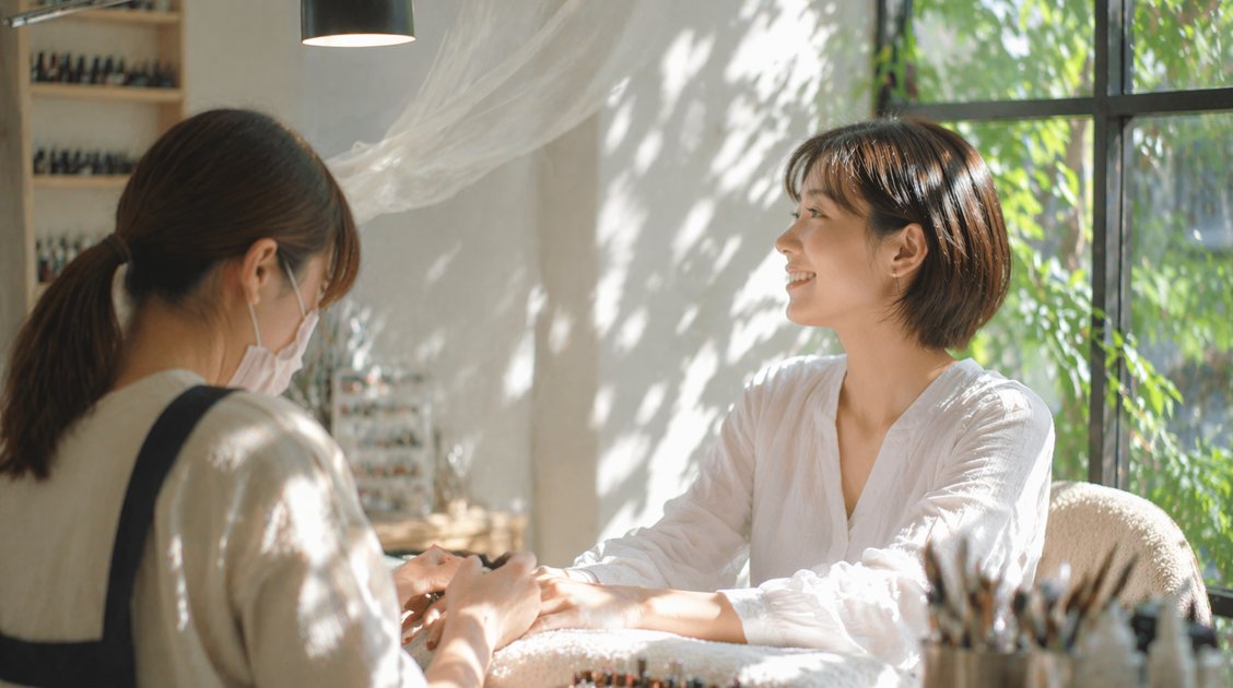 施術中の会話、何を話せばいい？——話すのが得意じゃないネイリスト様へ